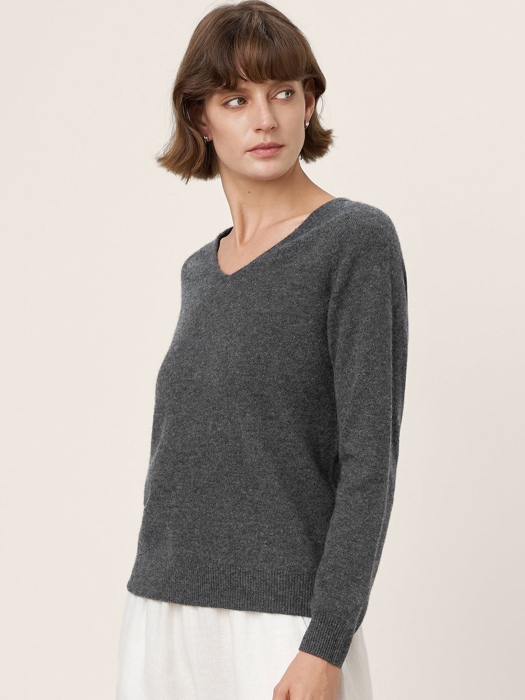 Premium Cashmere Blend Hand-Finished Seamless V-Neck Sweater SURI