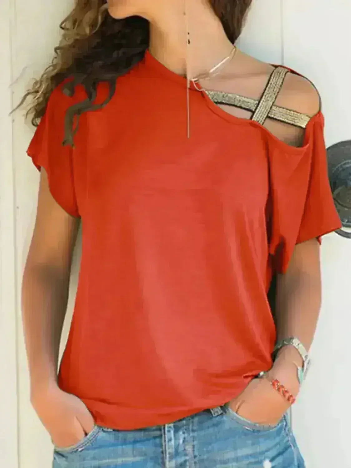Asymmetrical Neck T-Shirt – Modern Basic with Edge