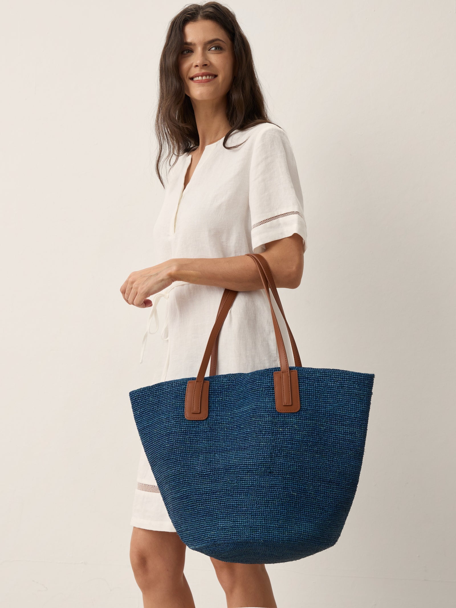 Handwoven Raffia Tote Bag With Leather Handles