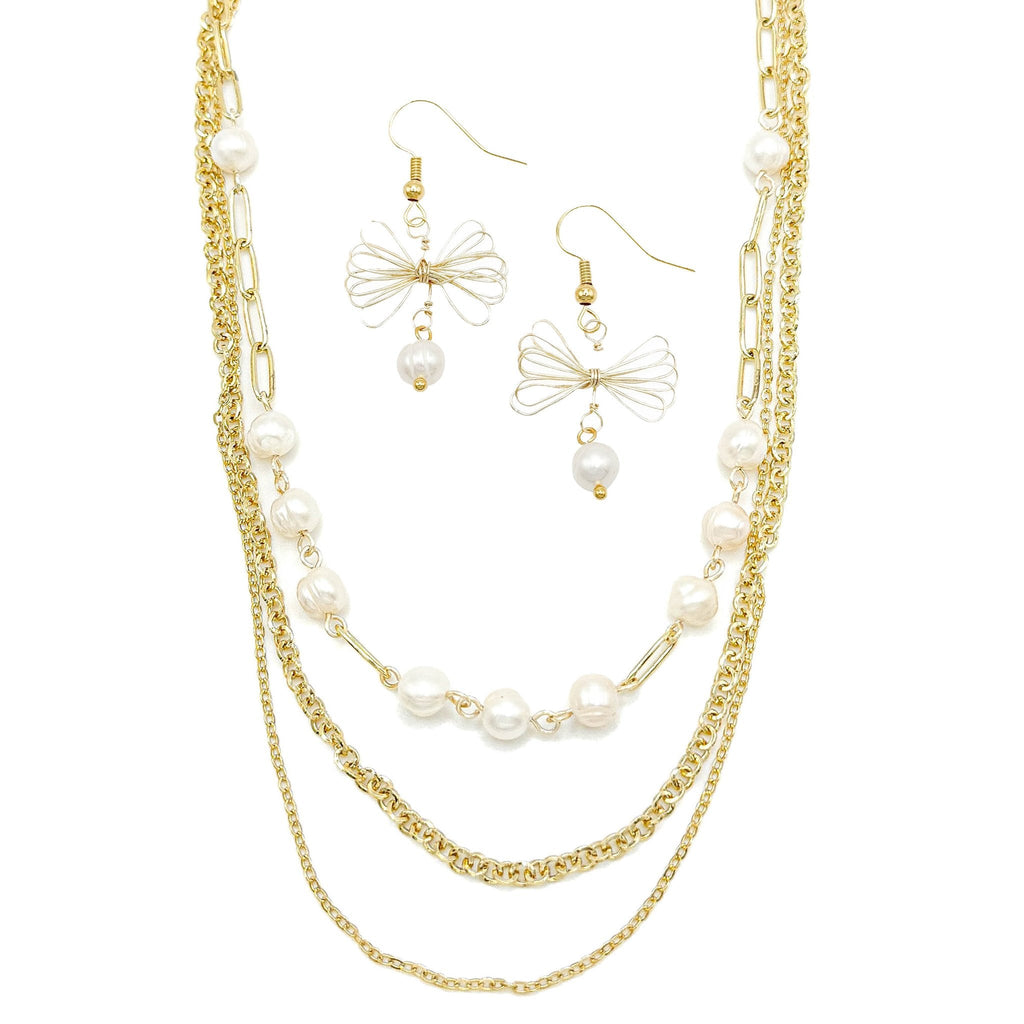 Coquette necklace