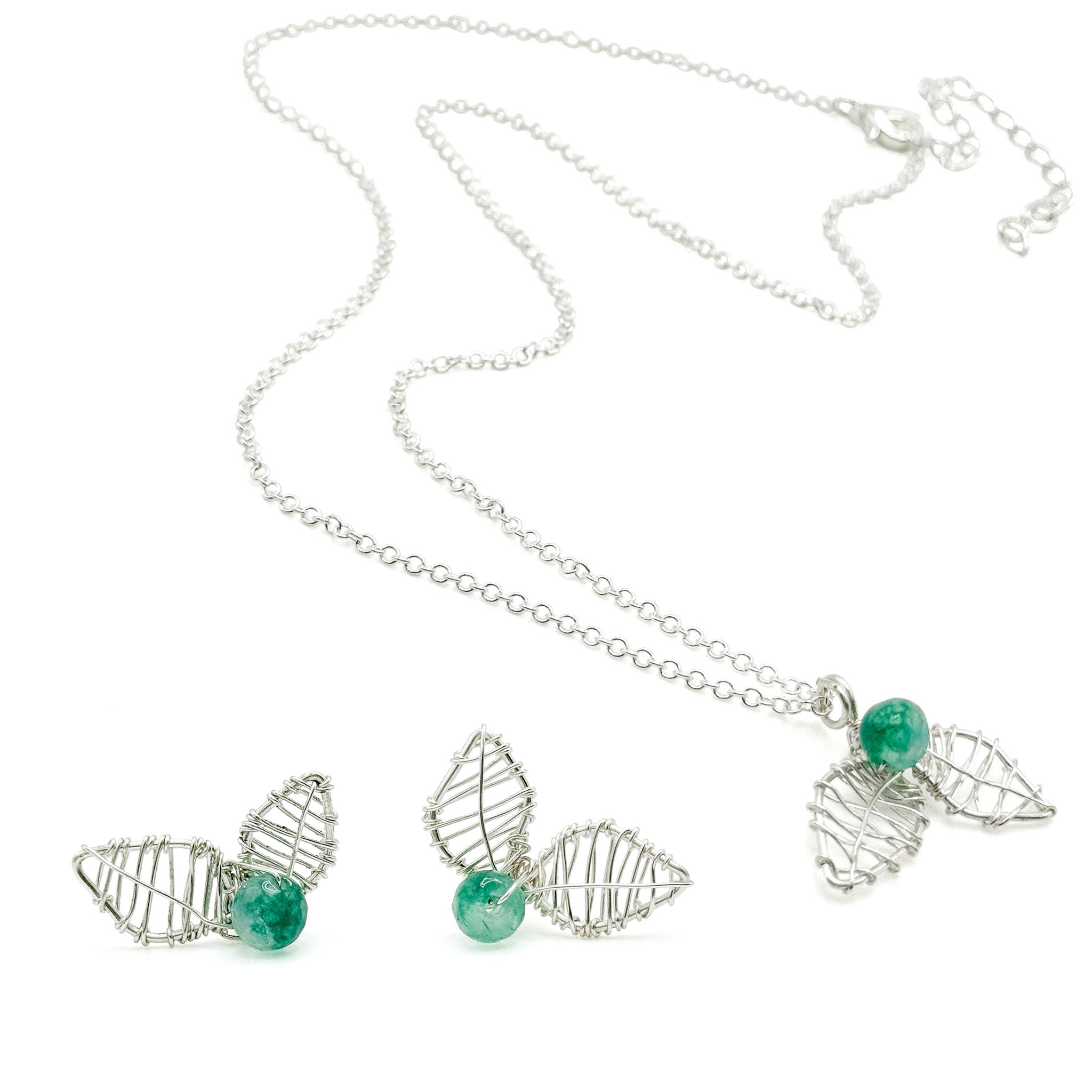 Holly necklace