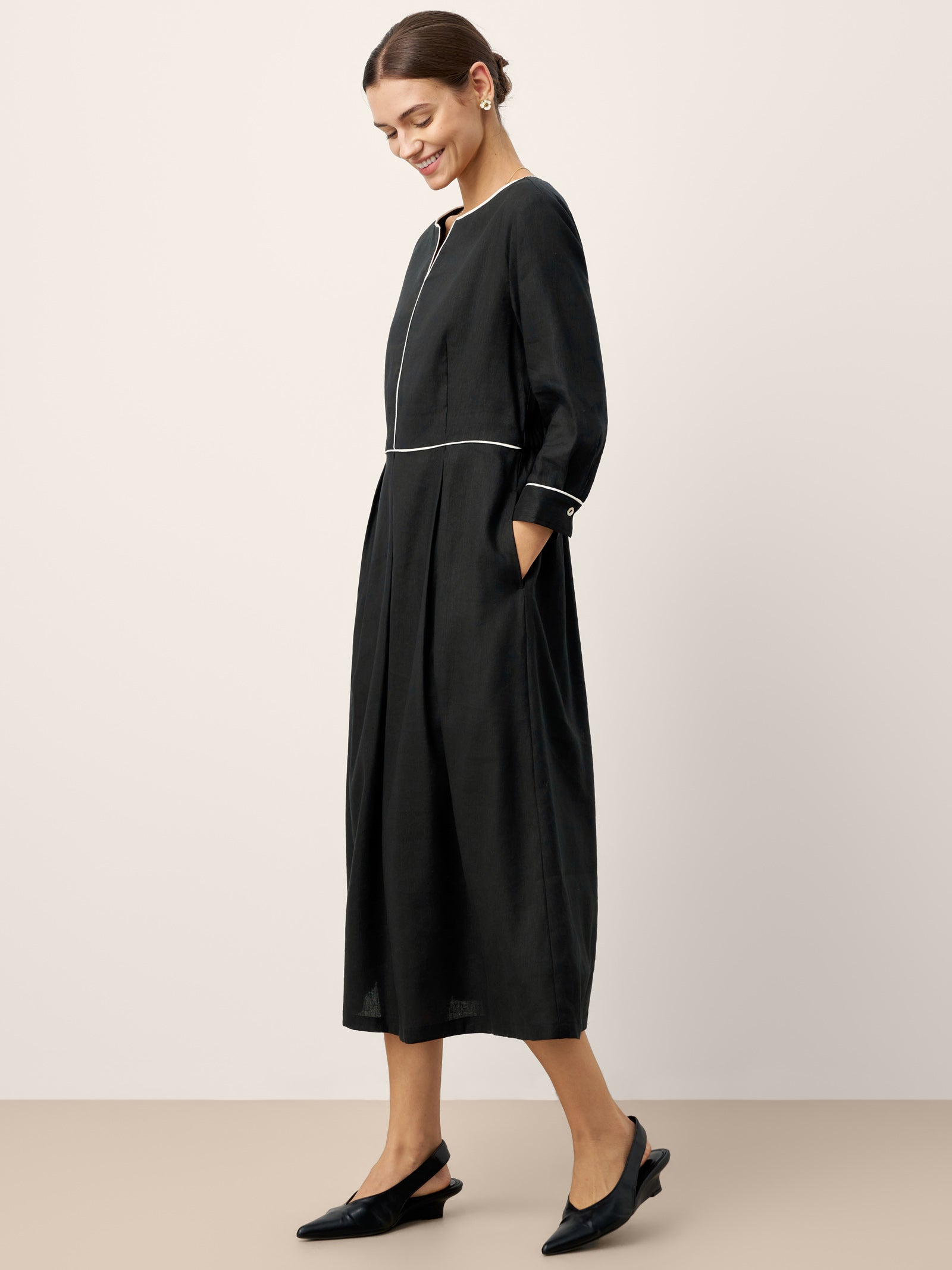 Linen-Lyocell Contrast Trim Gathered Maxi Dress NYX