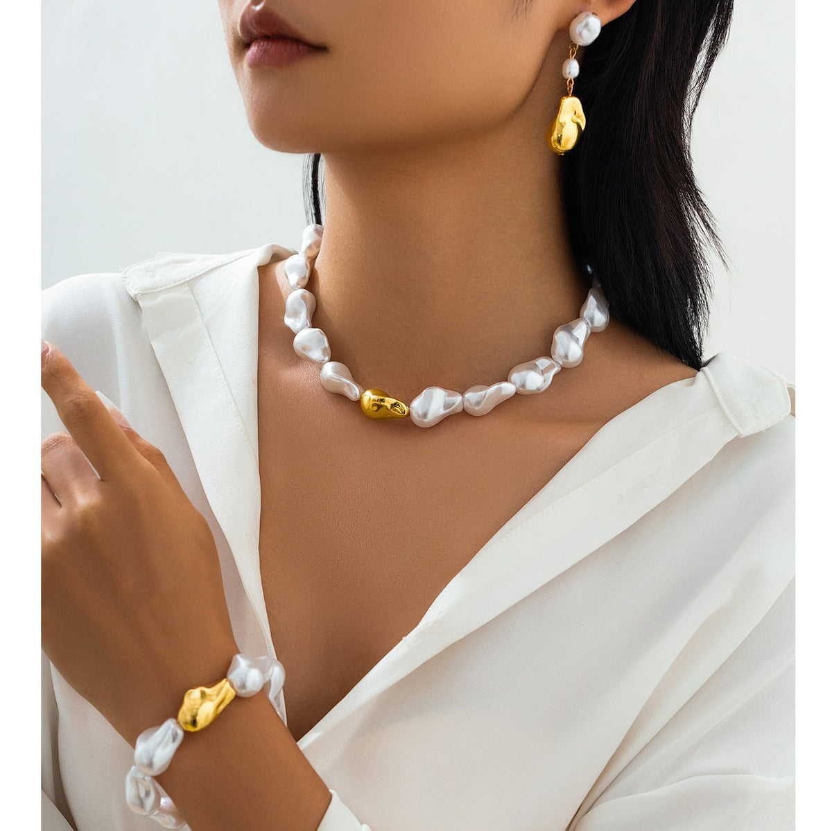 Vintage Faux Pearl Baroque Necklace & Bracelet Set