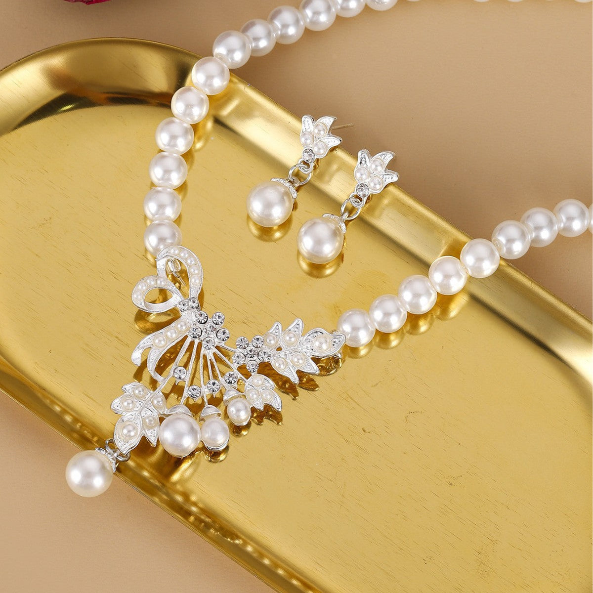 Vintage Pearl Flower Necklace Earrings Set
