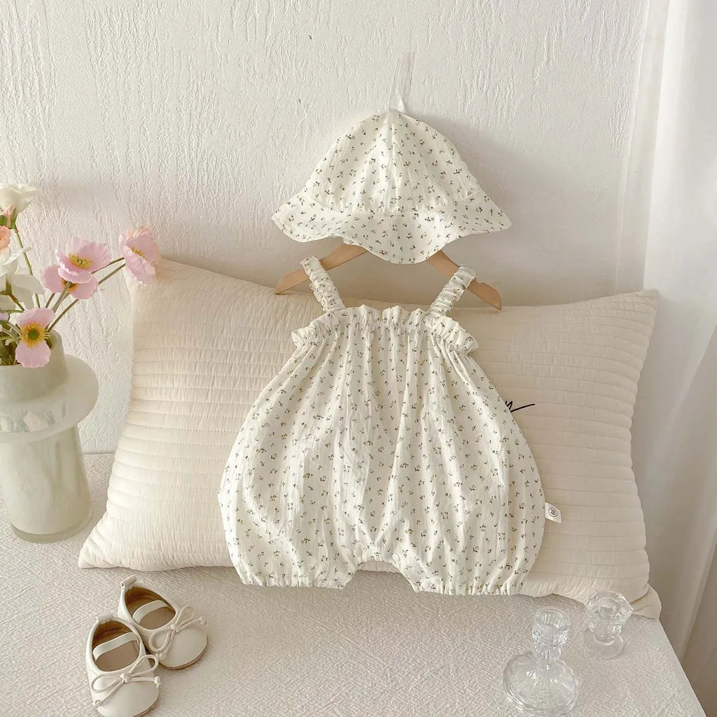 Korean-style summer baby girl thin strap floral jumpsuit hat, baby girl fashion strap jumpsuit, very suitable for travel wear