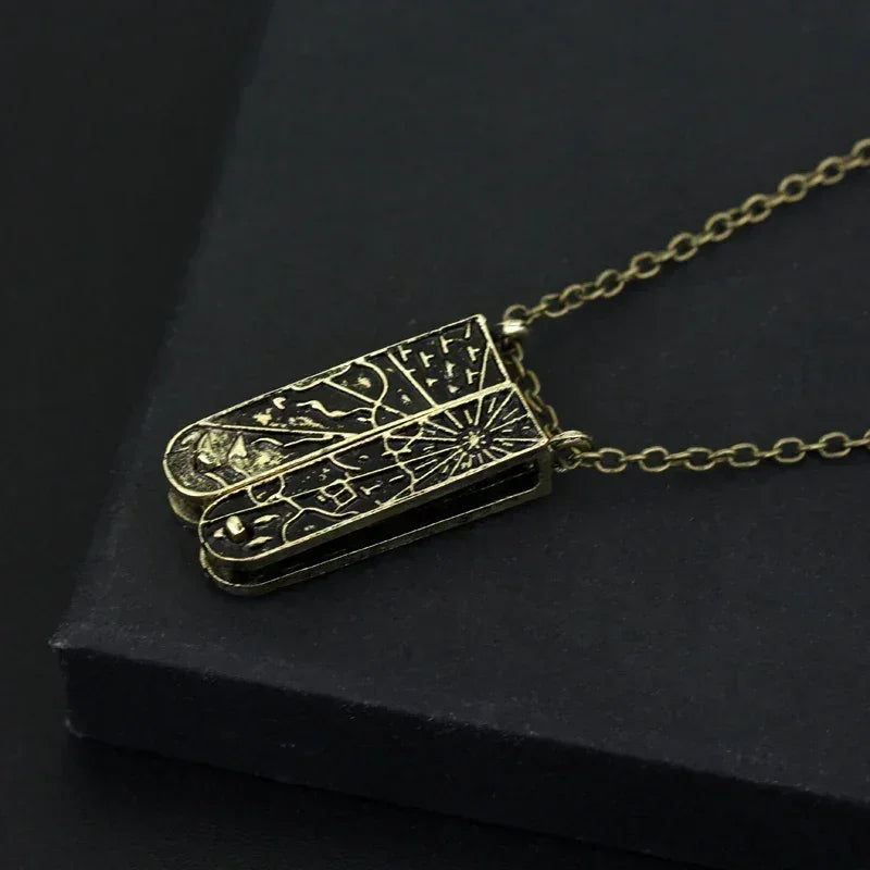 Grimm Box Key Can Open Necklace Bronze Color Alloy Pendant Necklace for Men Women Lolita Vintage Jewelry Accessories Gift
