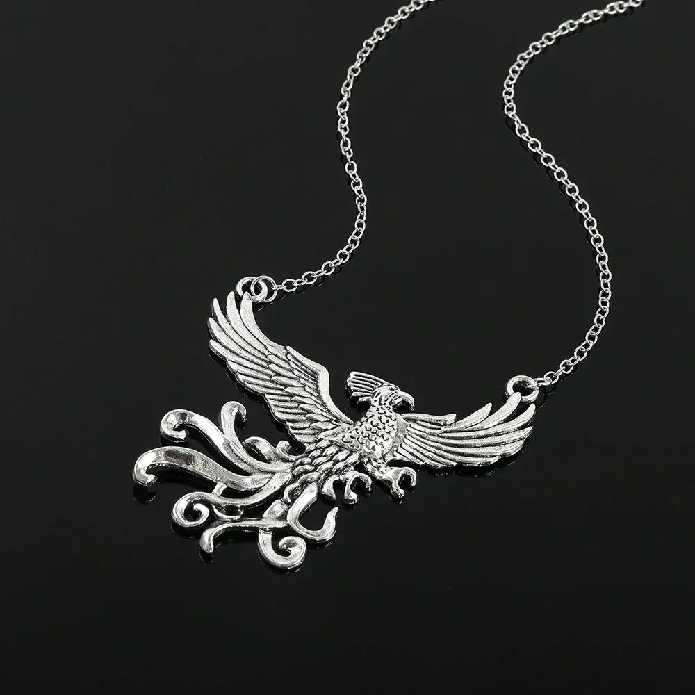 Exaggerated Vintage Silver Color Phoenix Pendant Necklace Classic TV Shows Creative Accessories Men Women Jewelry Accessories