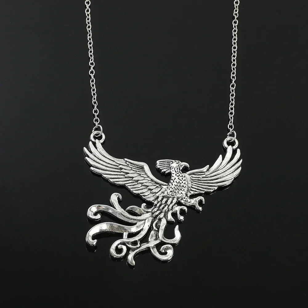 Exaggerated Vintage Silver Color Phoenix Pendant Necklace Classic TV Shows Creative Accessories Men Women Jewelry Accessories