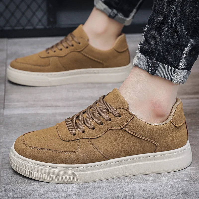 New low cut men's casual sports shoes fashionable student board shoes men's single shoes