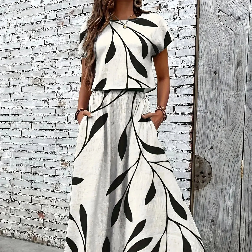 Plus Size Women's Black Leaf Print Short Sleeve Top + Maxi Skirt 2-Piece Set - Casual Daily Style (0XL-4XL)