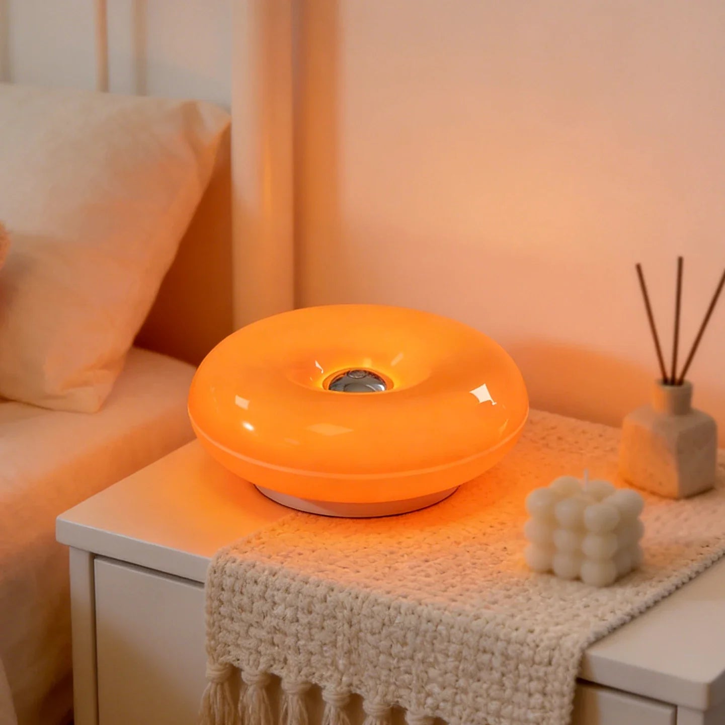 Donut Shape LED Table Lamp, Dimmable Warm Ambient Night Light for Bedroom, Living Room, Home Decor, Creative Gift