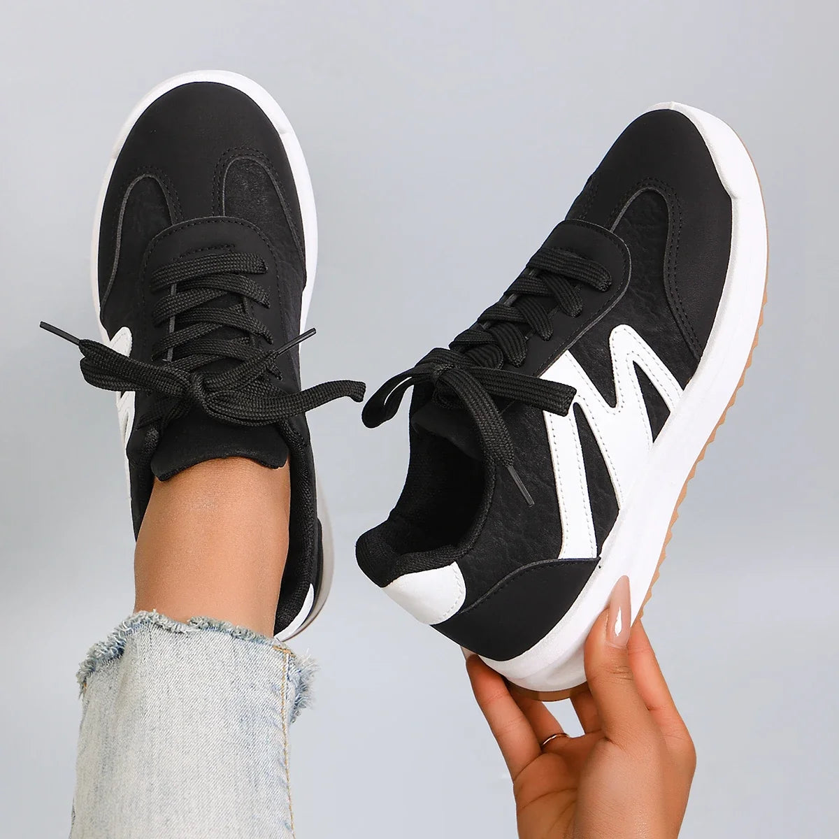 Spring new women's sports shoes, fashionable, breathable, lightweight, non-slip, wear-resistant, casual sports shoes, flat shoes
