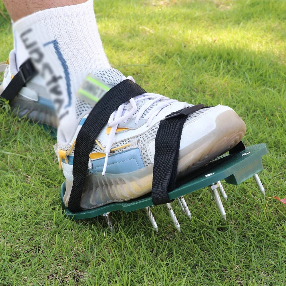 Reusable Lawn Aerator Shoes Manual Lawn Aerator with Spike Adjustable Spiked Aerating Sandals Anti-Slip Lawn Aerator Sandals