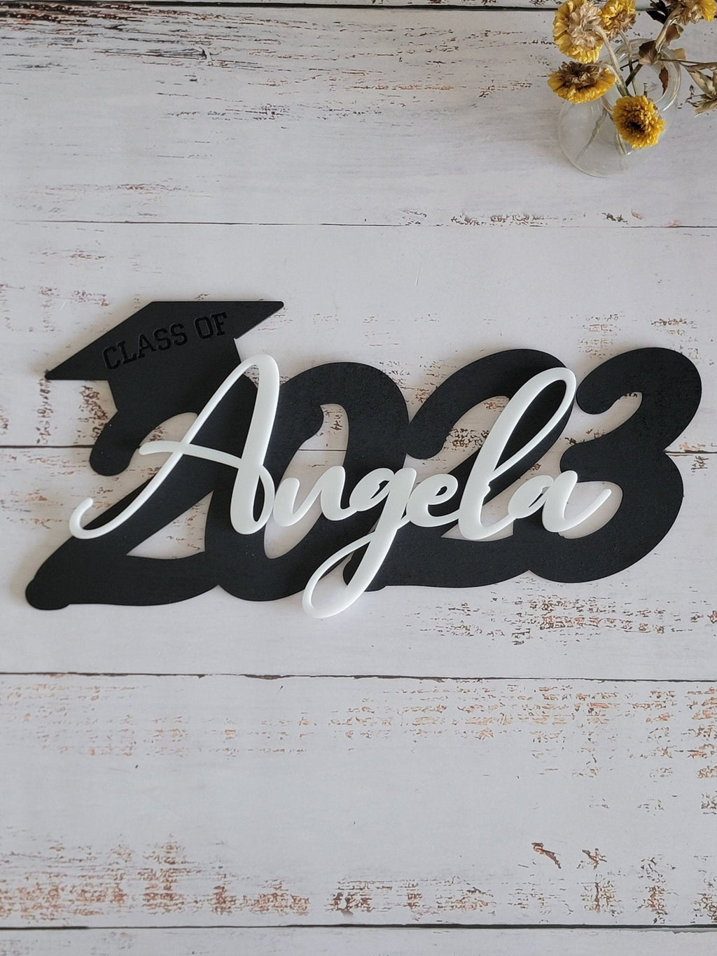 2026 Graduation Cap Wood Sign
